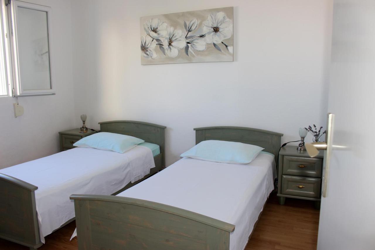 Apartment Zorana Mimice