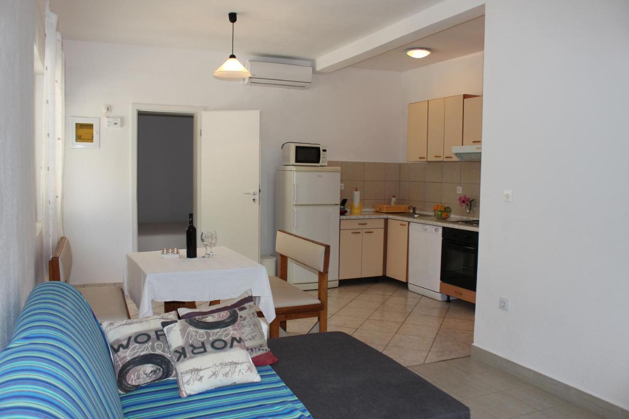 Apartment Zorana Mimice
