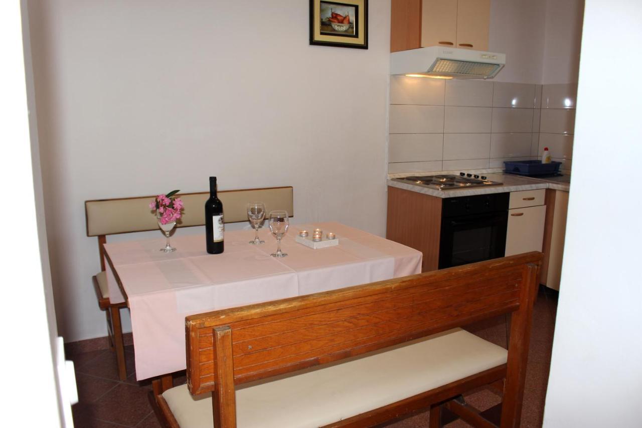 Apartment Zorana Mimice